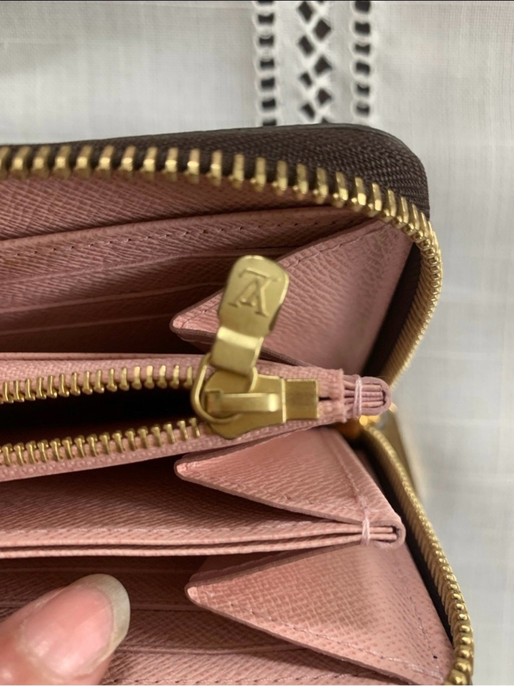Louis Vuitton Monogram Zip-Around Wallet in Brown and Gold-Tone - Picture 5 of 7